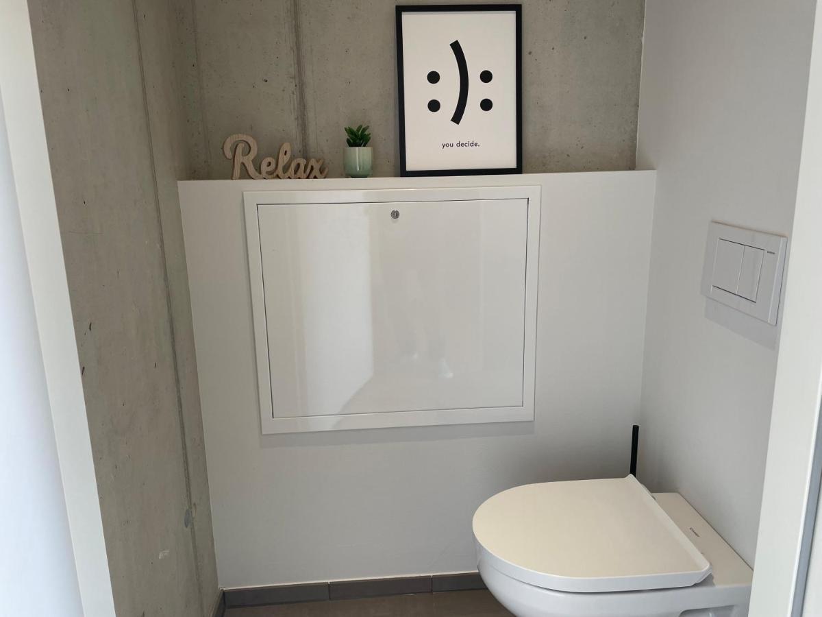 *Brandnew* Modernes Apartment In Den Weinbergen Mit Pool Und Sauna Spielfeld Exterior photo