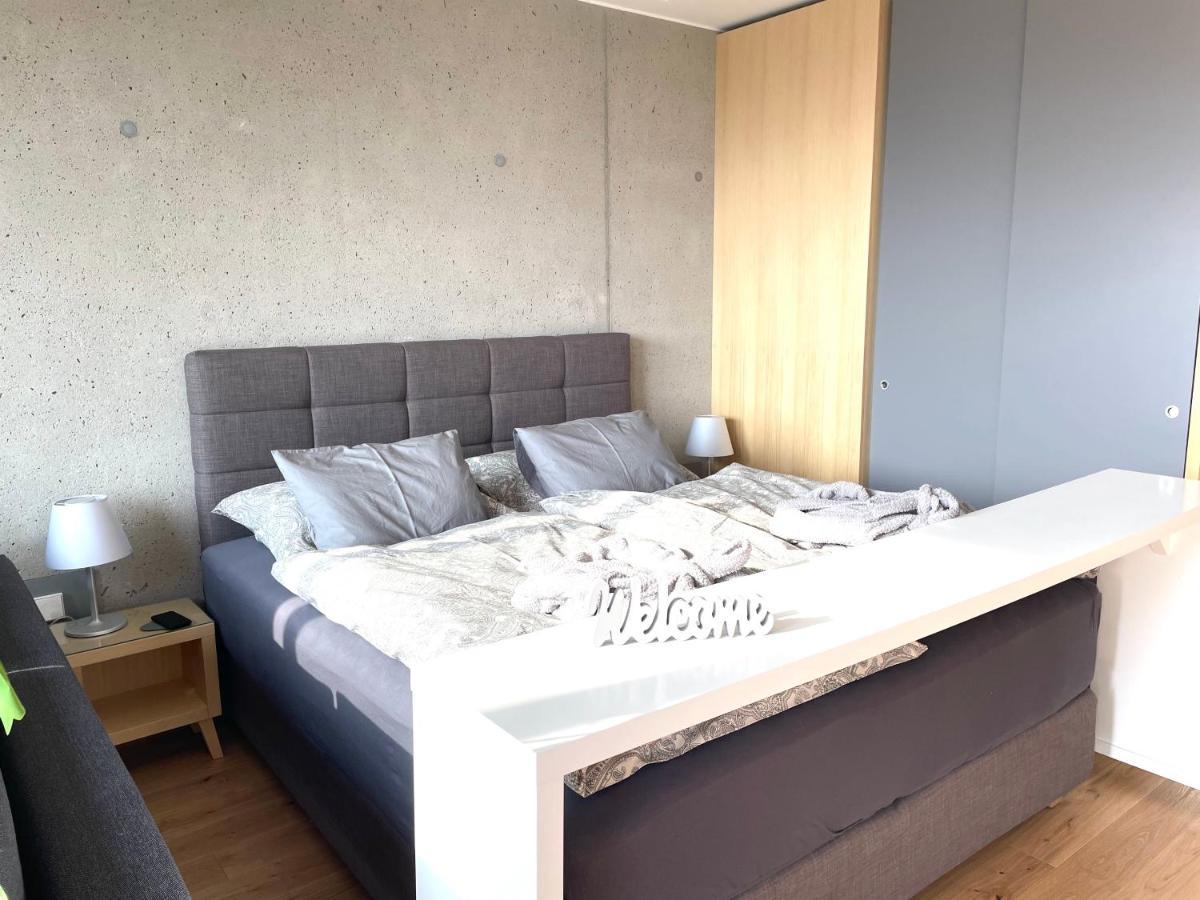 *Brandnew* Modernes Apartment In Den Weinbergen Mit Pool Und Sauna Spielfeld Exterior photo